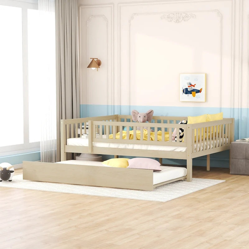 Full Size Wood Daybed With Trundle and Fence
