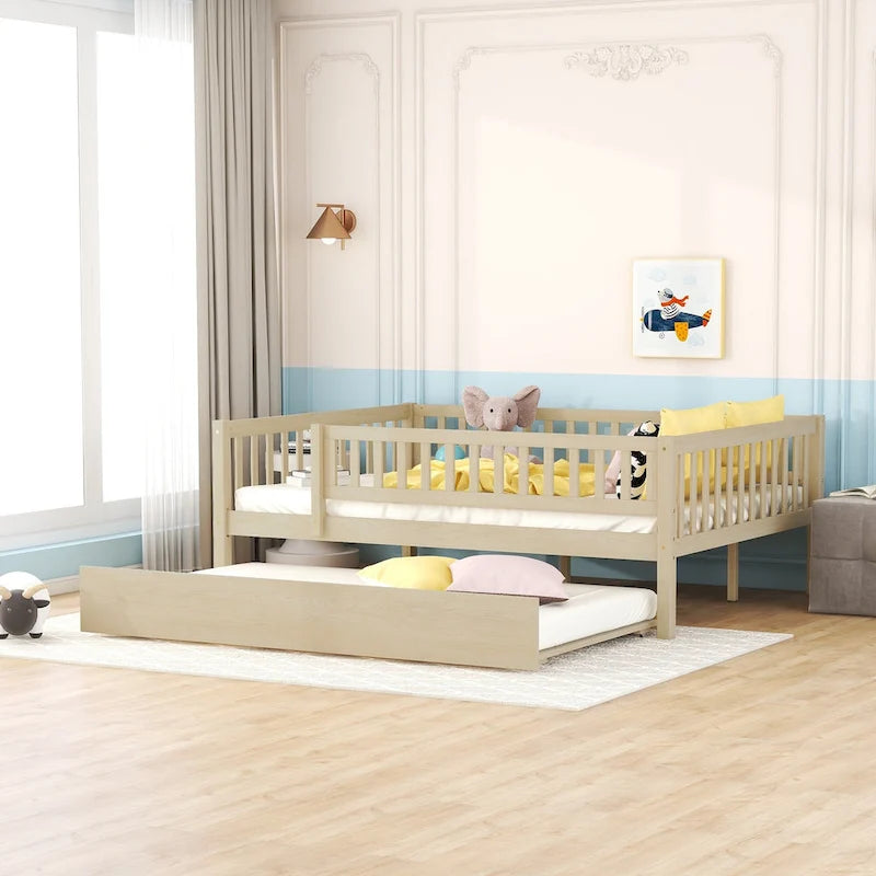 Full Size Wood Daybed With Trundle and Fence