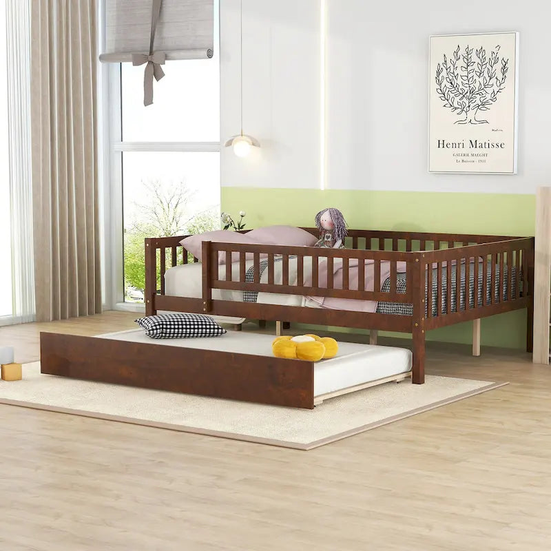 Full Size Wood Daybed With Trundle and Fence